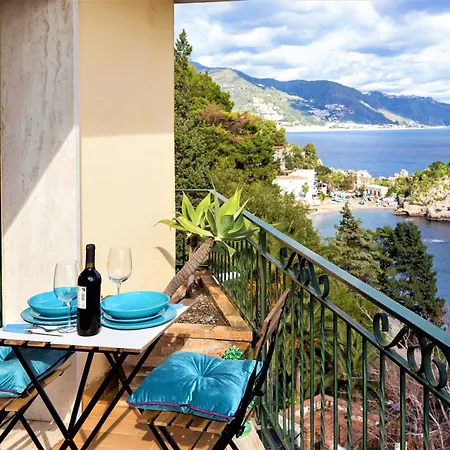Holiday home Beachfront Penthouse *